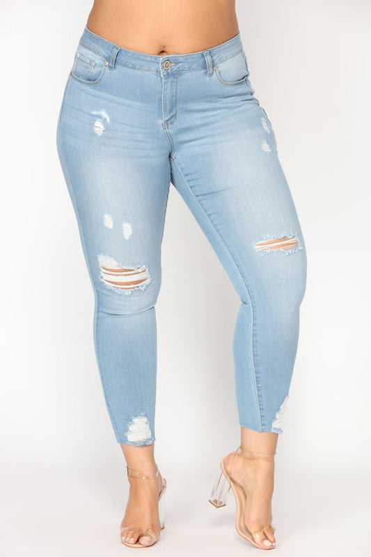 Fall Plus size ripped women's jeans.