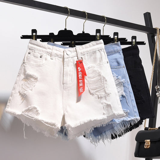 Loose jean shorts